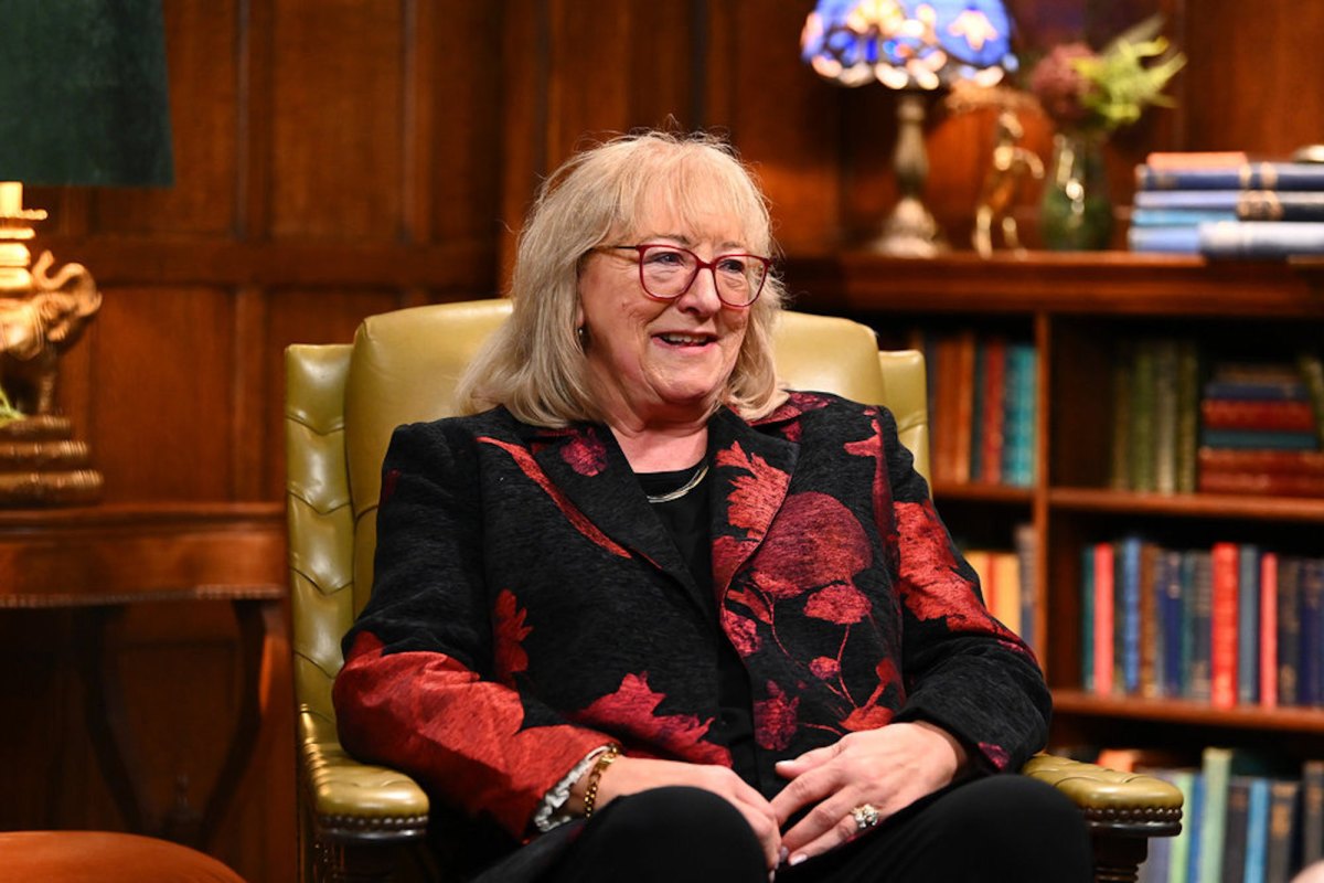 Donna-Kelce-Traitors-NUP_207870_-00217