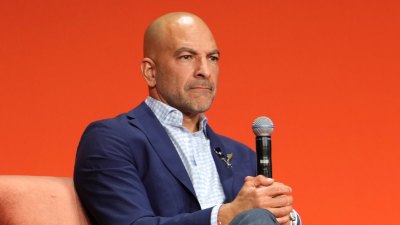 Dr Peter Attia Apologizes After Epstein Files Claim He Meet With Sex Offender While Wife Son Were in ICU