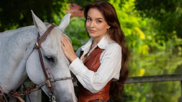 Angelique Boyer es Doménica Montero.