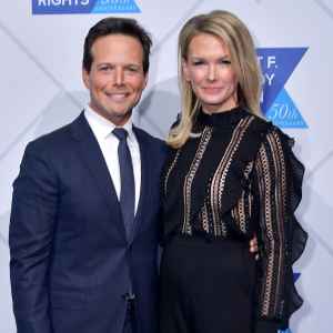 GettyImages-1072290518Kelley-Wolf-Reunites-With-Scott-Wolf-Kids-After-Restraining-Order-Dismissed.jpg