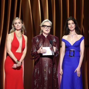 Anne Hathaway Reveals What She Wants to See Fans Wear at ‘The Devil Wears Prada 2’ Premiere