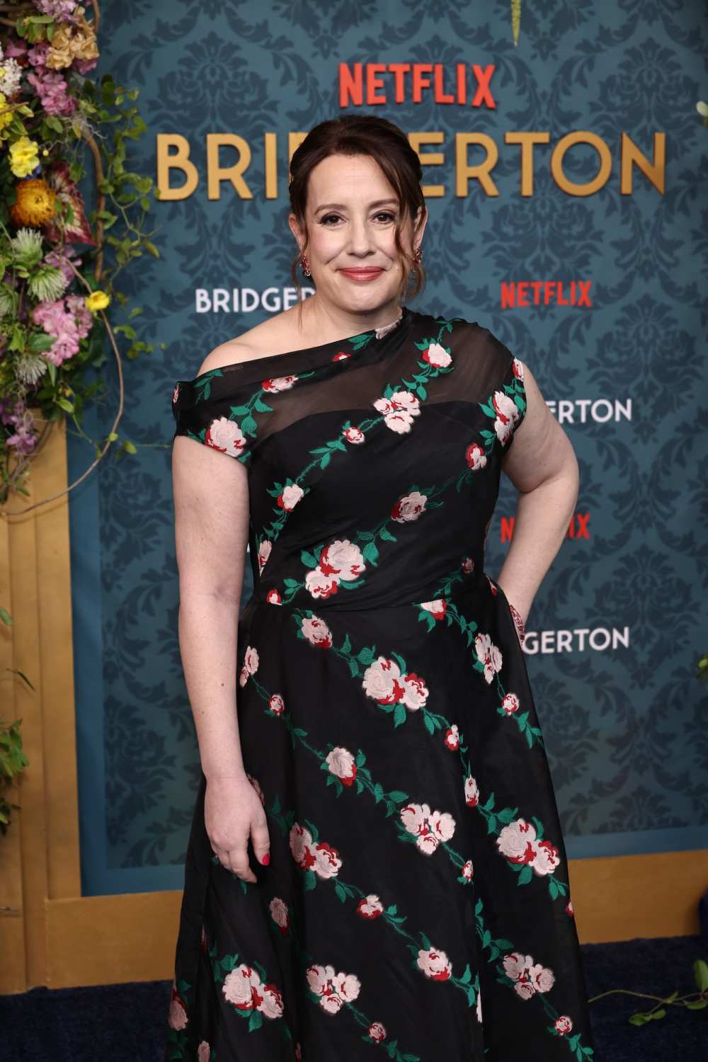 ‘Bridgerton’ Author Julia Quinn Defends Benedict and Sophie’s Controversial Mistress Scene