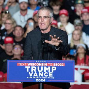 GettyImages-2181343906 brett favre turning point usa halftime show