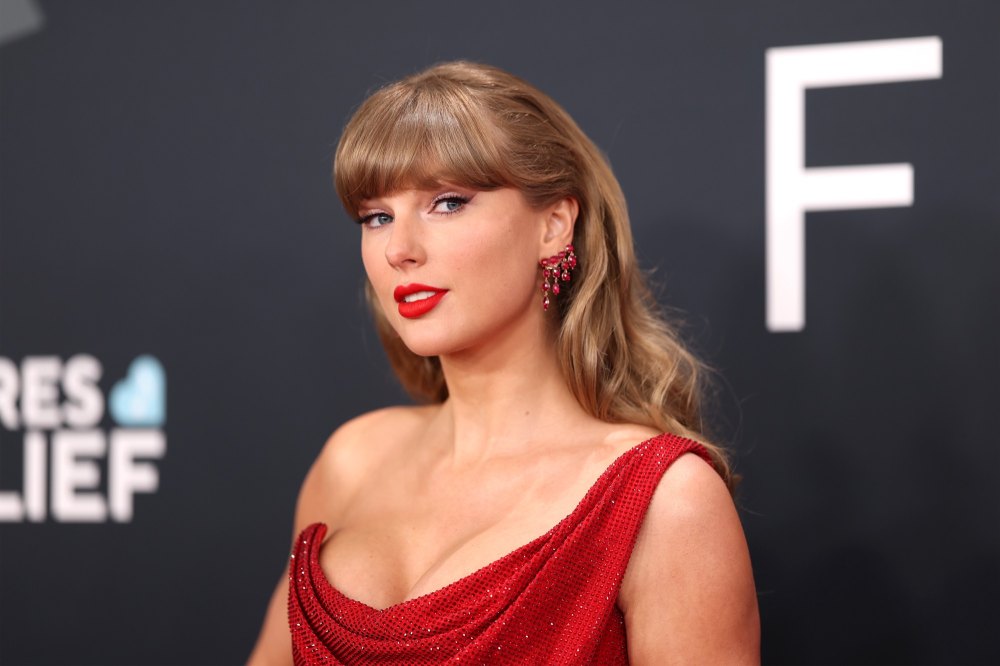 GettyImages-2197310482-taylor-swift