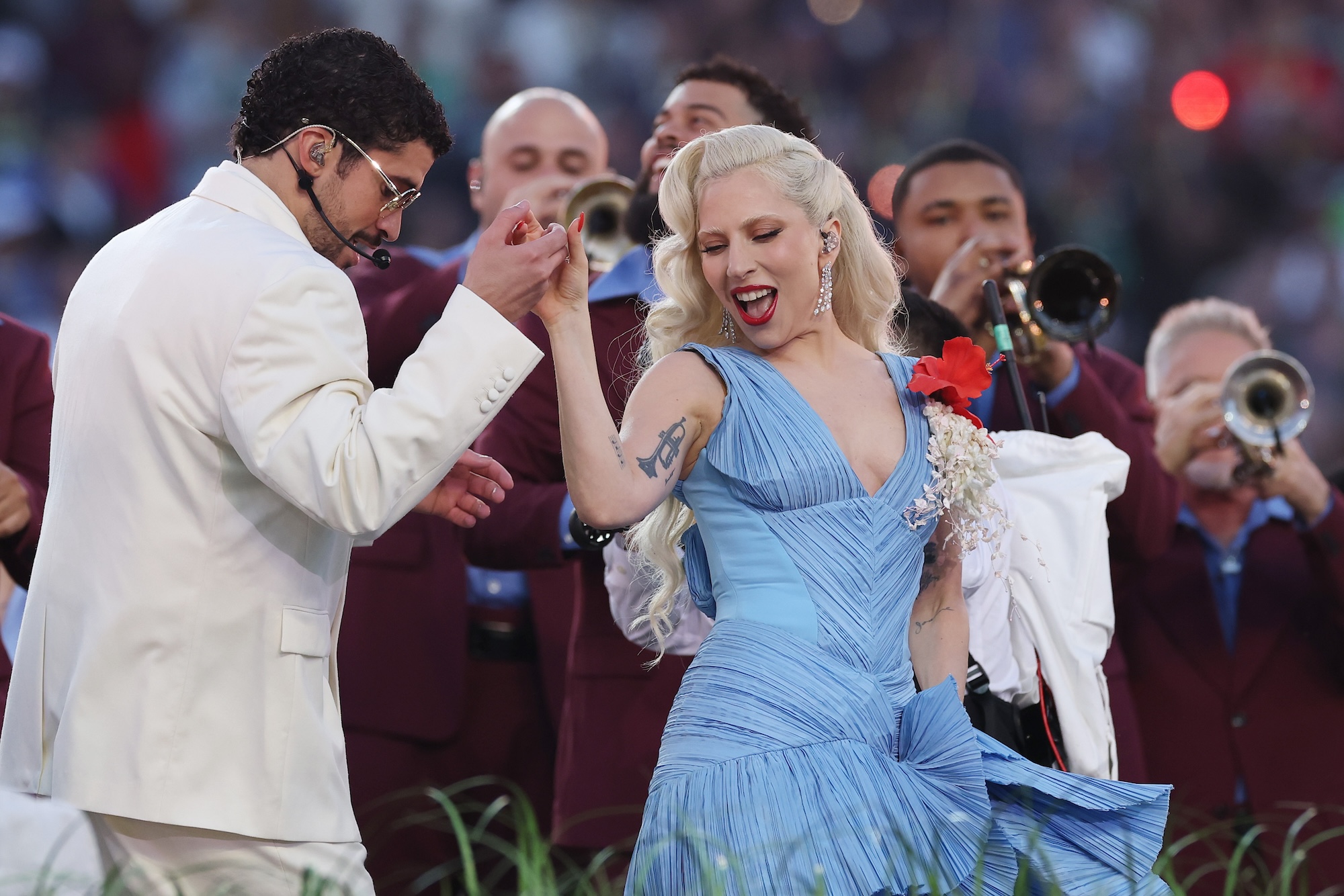 El vestido de Lady Gaga fue confeccionado por un latino