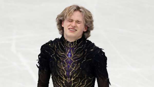 GettyImages-2261517705-ilia-malinin-stumbles-mens-single-skating-fans-react.jpg
