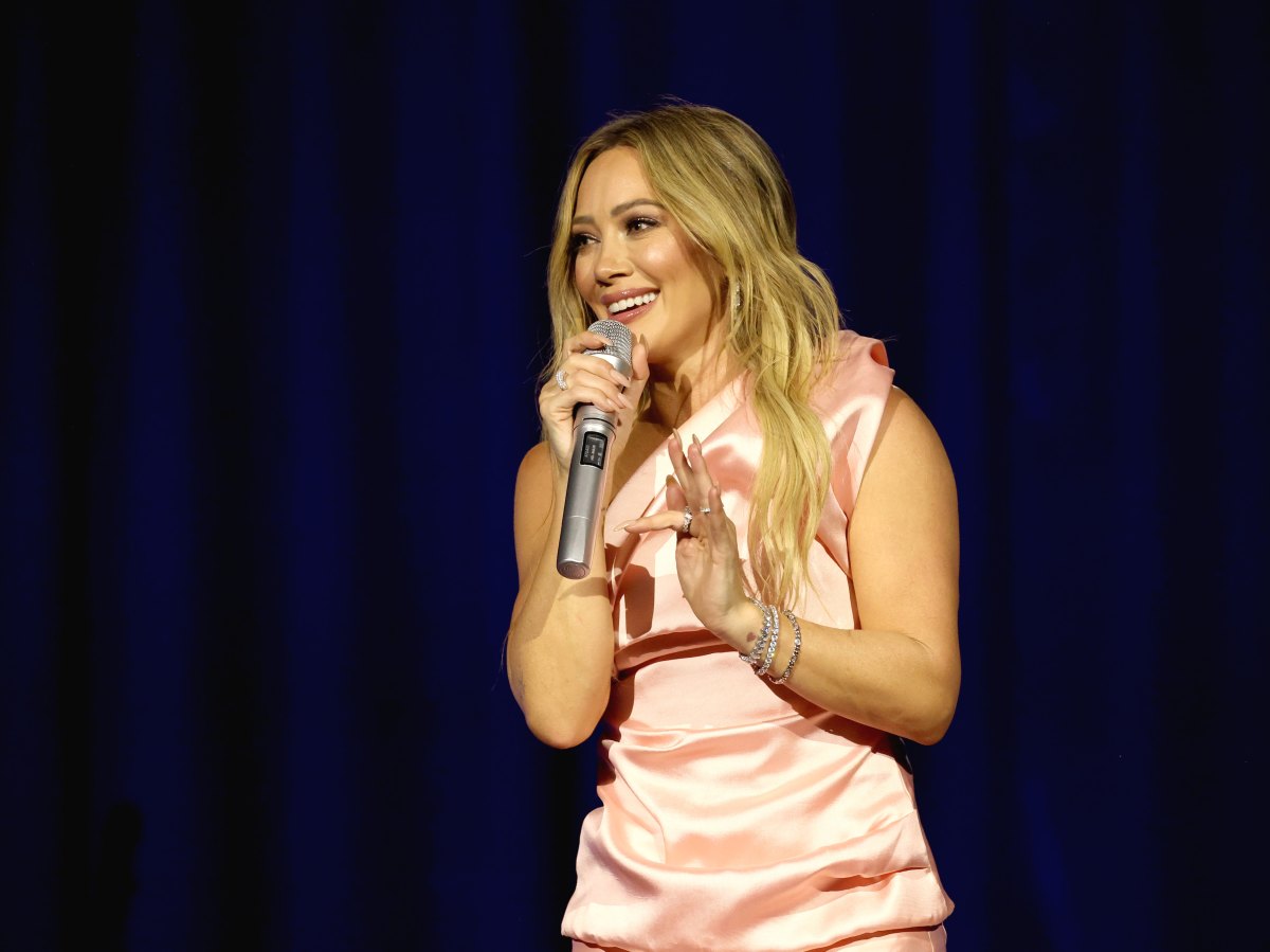 Hilary Duff UGGs