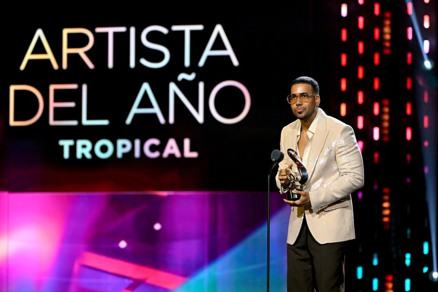 Romeo Santos.