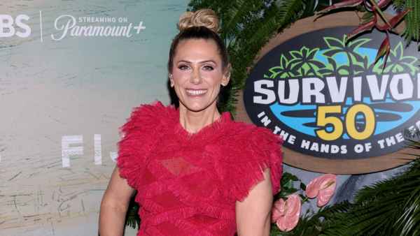 Survivor 50s Jenna Tried to Trick Her Castmates Before Season