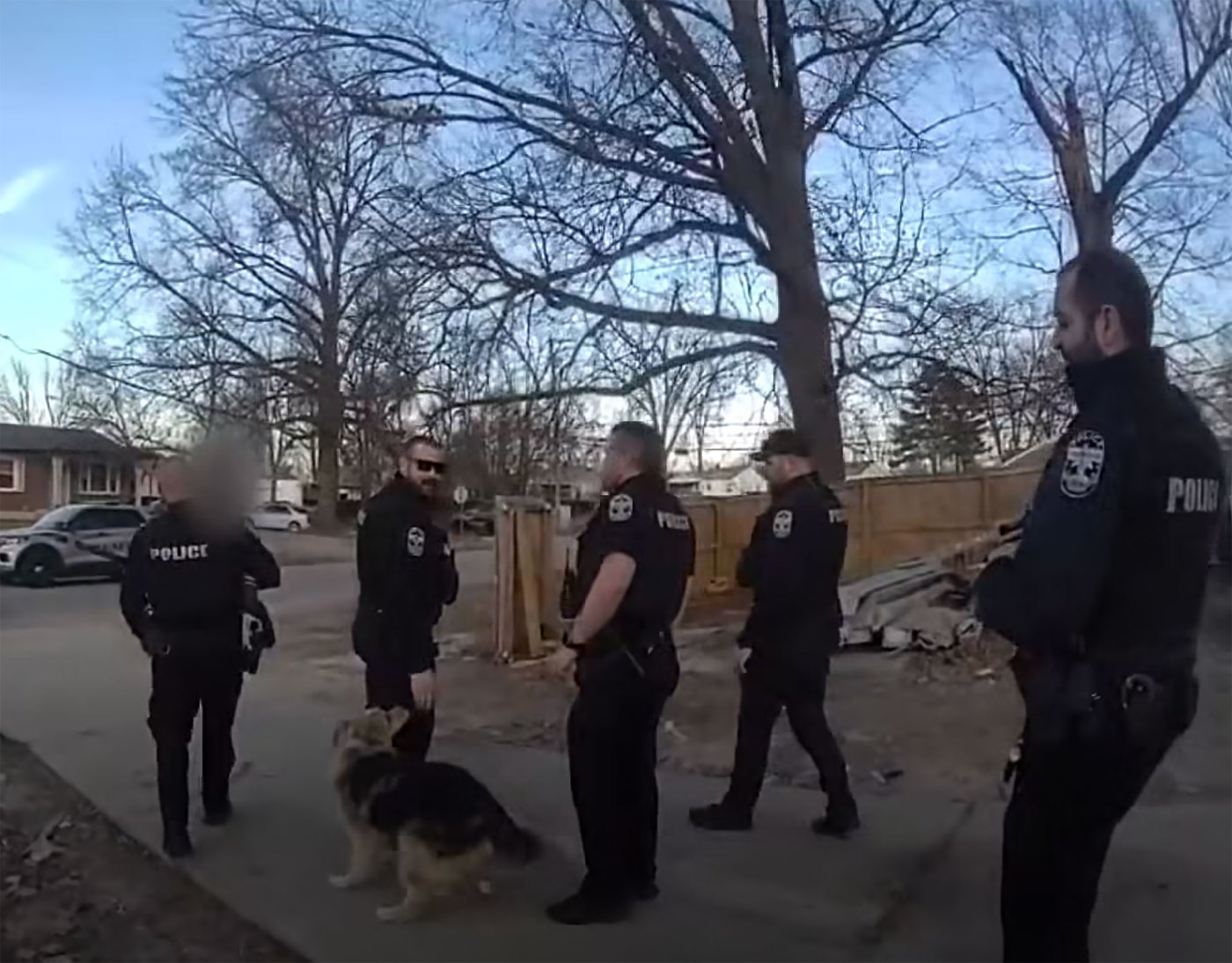 Dog Leads Police Officers to Missing Toddler in Kentucky Neighborhood ...