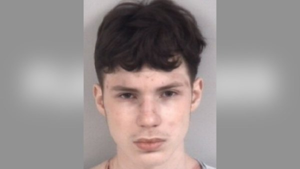Teen-Allegedly-Stabbed-Mom-to-Death-Then-Called-North-Carolina-Police