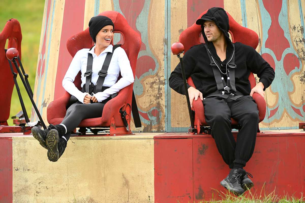 The Traitors Maura Higgins Shoots Down Rob Rausch Romance Rumors