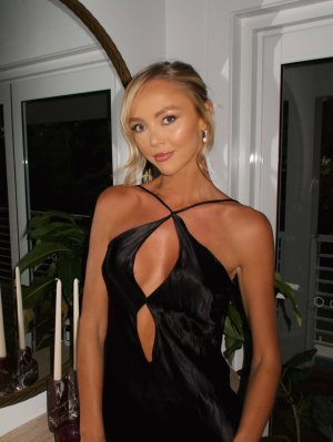 Why OnlyFans’ Annie Knight Is Losing $10K Per Month: ‘Pretty Upset