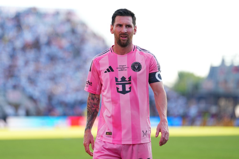 2250401996 Fans Tackle Lionel Messi During Inter Miami&rsquo;s Friendly Match vs. Independiente del Valle