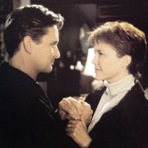 Michael Douglas and Annette Bening in The American President
