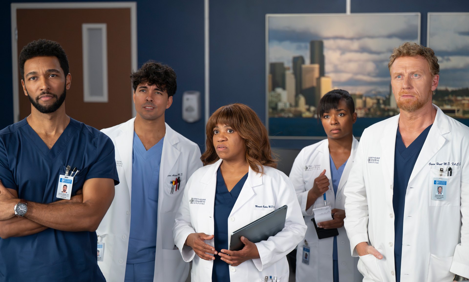 Grey s Anatomy Stars Who Are And Aren t Returning For Season 23 grey-s-anatomy-stars-who-are-and-aren-t-returning-for-season-23