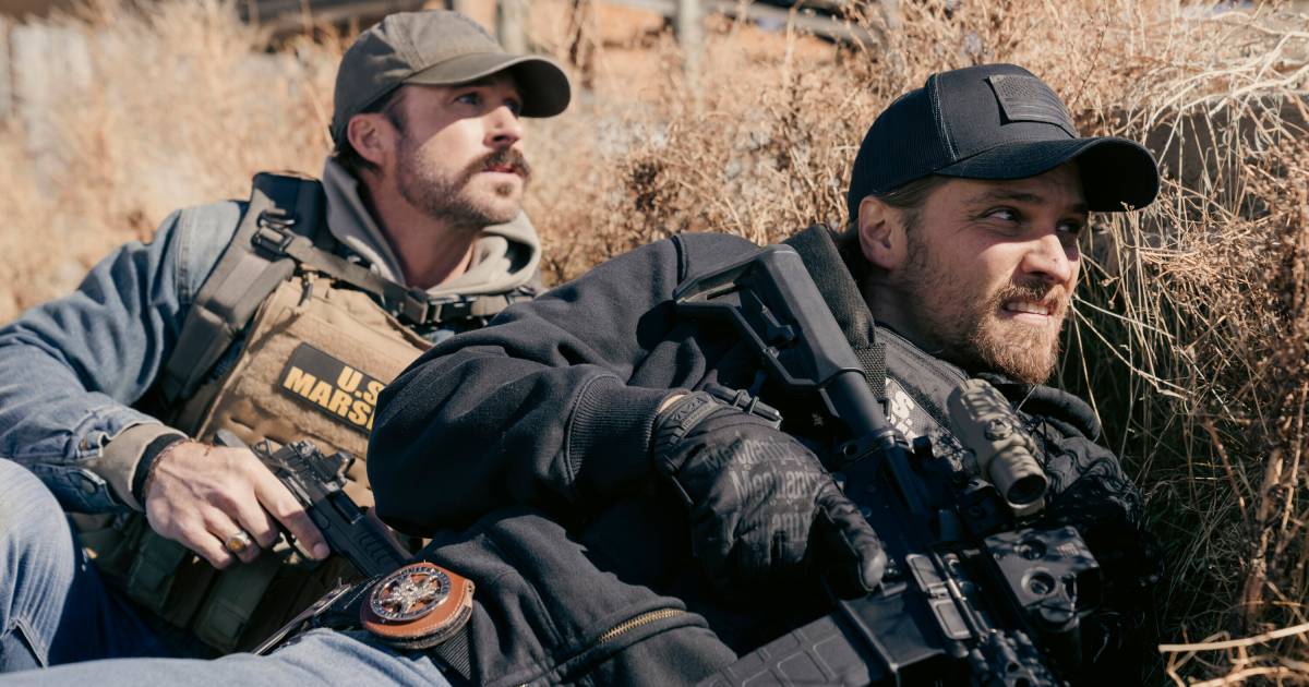 من يلعب مغني الريف رايلي جرين في فيلم Marshals of Yellowstone؟