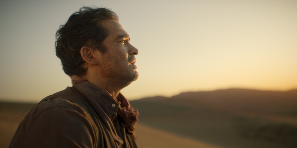 Alfonso Herrera en La Casa de los Espíritus