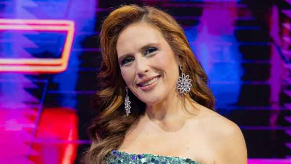 Angelica Vale - Juego de Voces