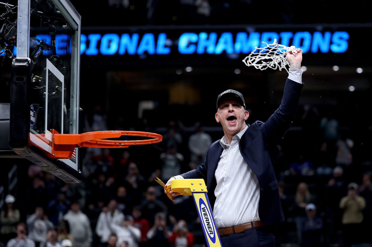 Feature UConn Coach Dan Hurley Prayed in a Bathroom Stall After Insane Elite 8 Win Over Duke