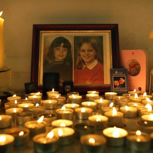 A photo shows a memorial to