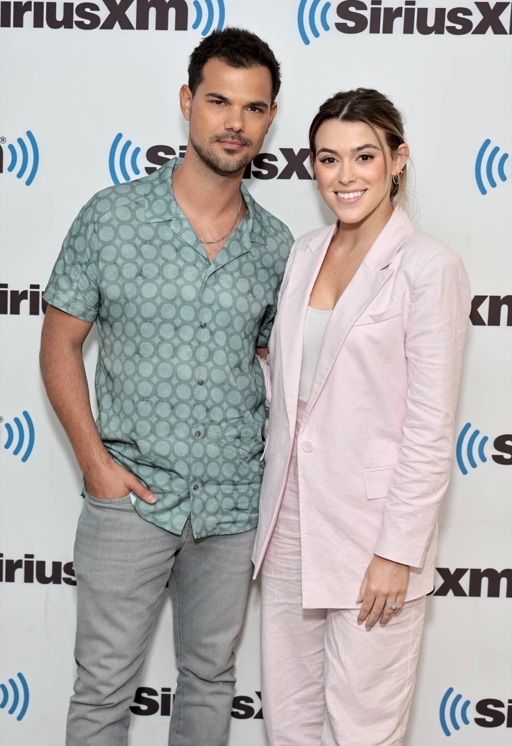 GettyImages-1491047872-taylor-tay-lautner