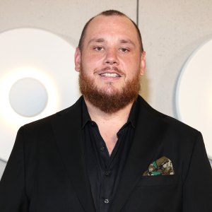 Luke Combs on a red carpet.