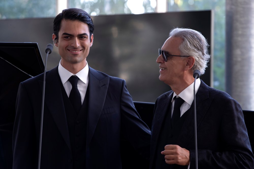 Mateo y Andrea Bocelli.