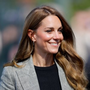 Catherine, Princess of Wales arrives for a visit to Sudbury Silk Mills on September 11, 2025 in Sudbury, England. The Princess of Wales is visiting mills in Sudbury and Cuxton today as she celebrates British creativity and craftsmanship.