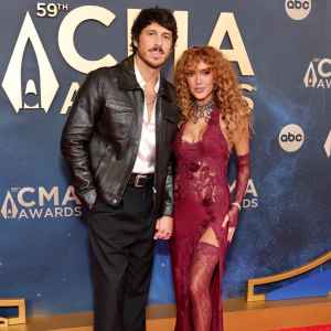 GettyImages-2247522915-morgan-evans-laci-kaye-booth