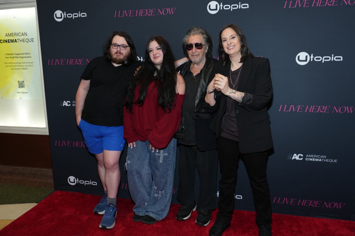 GettyImages-2266317574-al-pacino-kids