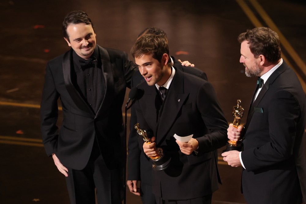 GettyImages-2266715332-98th-academy-awards-oscars-2026-the-singers