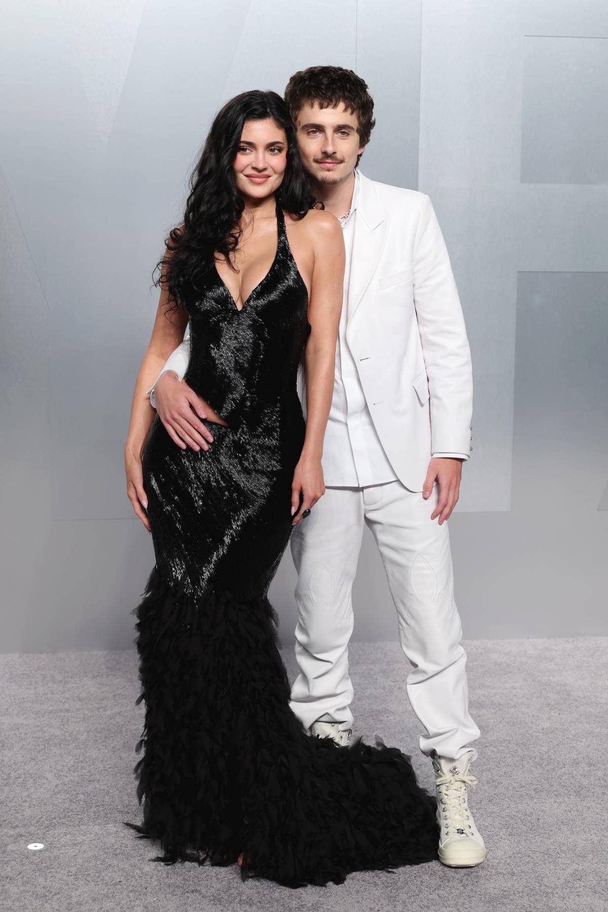 Timothee Chalamet, Kylie Jenner Look Loved Up at Vanity Fair Oscar Party