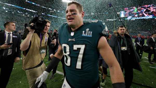 GettyImages-914351046-Former-Eagles-Star-Brent-Celeks-Ex-Wife-Goes-IG-Official-With-Another-Eagles-Player