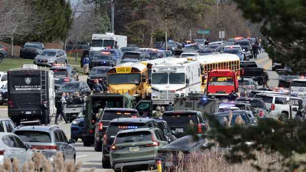 Jewish Synagogue Shooter Dead After Alleged Attack on Building