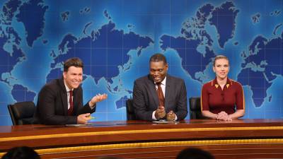 Jost-Che-and-Scarlett-SNL-NUP_207712_00045
