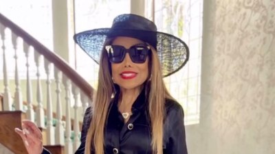 La Toya Jackson Strikes a Pose in New Pictures After Health Issues