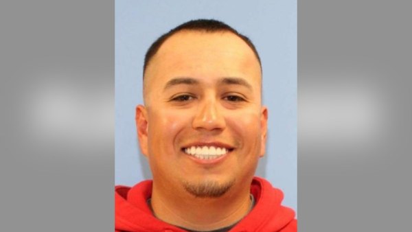 Man-Accused-of-Killing-2-Women-and-Fleeing-US-is-Captured