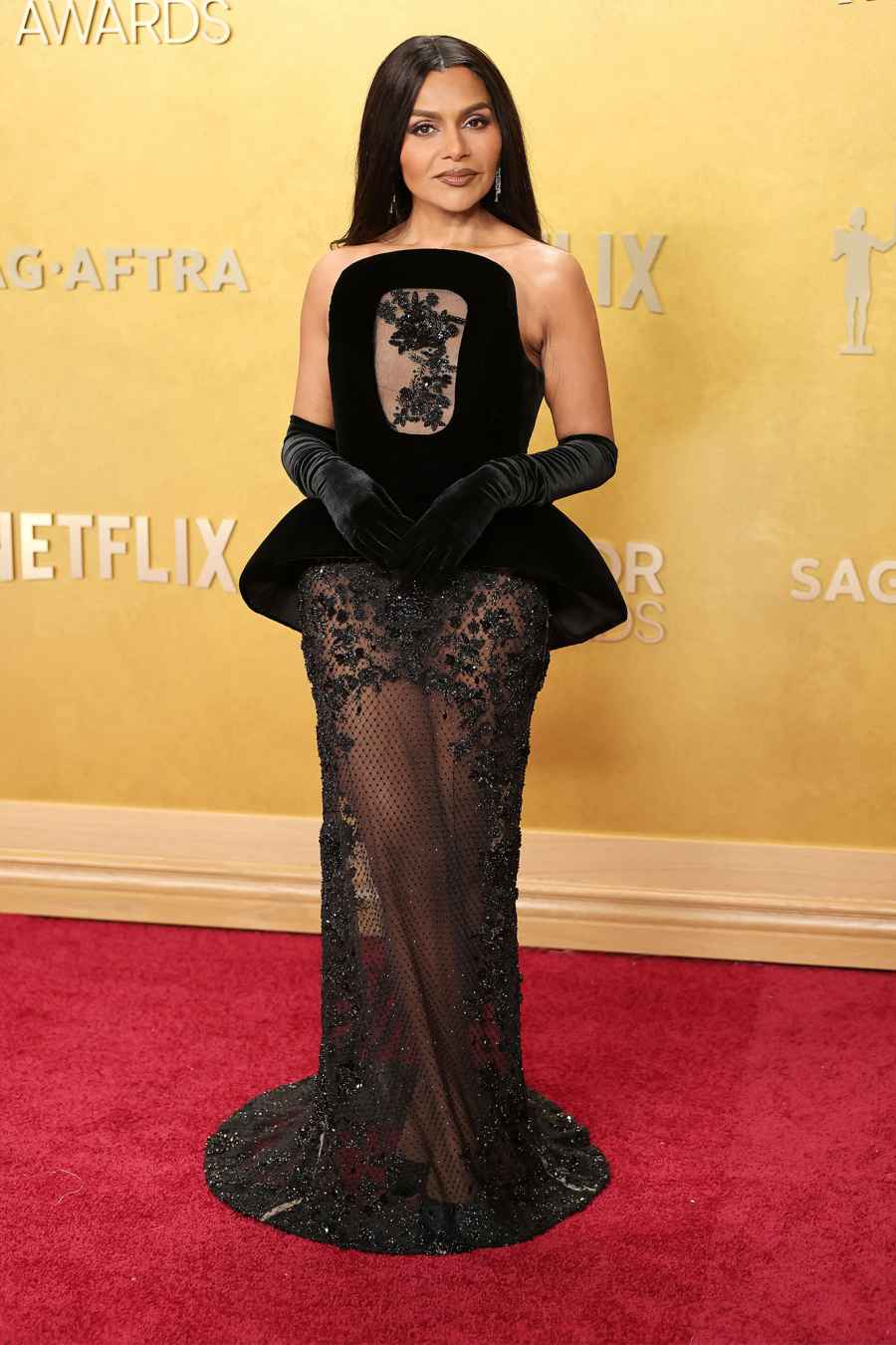 Mindy Kaling Red Carpet Arrival SAG Screen 2026 Actors Guild Awards Actor Awards
