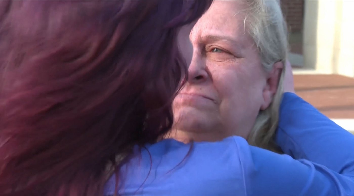 Missing Woman Michele Hundley Smith Reunites With Daughter