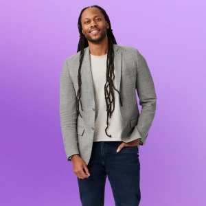 Netflix-Victor-LIB_S11_Dr_Vic_St_John_0061_R