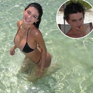 Promo Kylie Jenner and Timothee Chalamet Share Vacation Pics 2