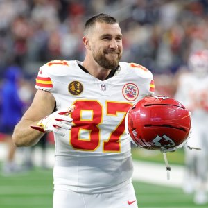 Travis Kelce Reveals When He Decided on NFL Return