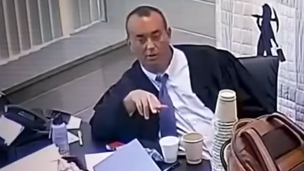 Uncovered Chambers Secrets Kentucky Judge Kevin Mullins