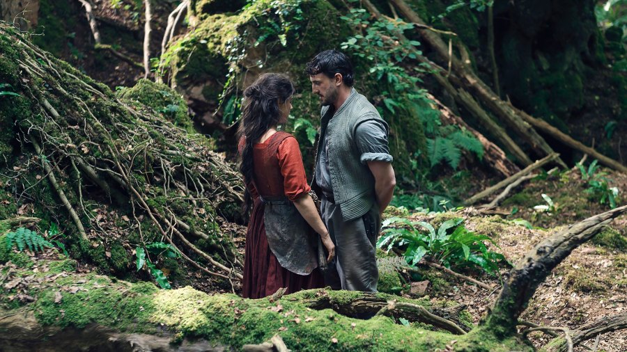 What Is Hamnet About Jessie Buckley Is the Oscar Favorite for the Shakespeare Inspired Drama Paul Mescal