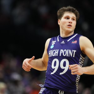 2267427084 How Many Perfect Brackets Are Left in March Madness After a Chaotic First Round?