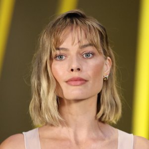 PARIS, FRANCE - MARCH 09: (EDITORIAL USE ONLY - For Non-Editorial use please seek approval from Fashion House) Margot Robbie attends the Chanel Womenswear Fall/Winter 2026-2027 show as part of Paris Fashion Week on March 09, 2026 in Paris, France. (Photo by Stephane Cardinale - Corbis/Corbis via Getty Images)