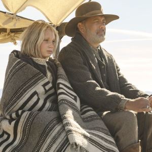 Helena Zengel and Tom Hanks in News of the World