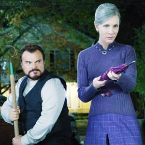 Jack Black, Cate Blanchett and Owen Vaccaro in The House with a Clock in its Walls