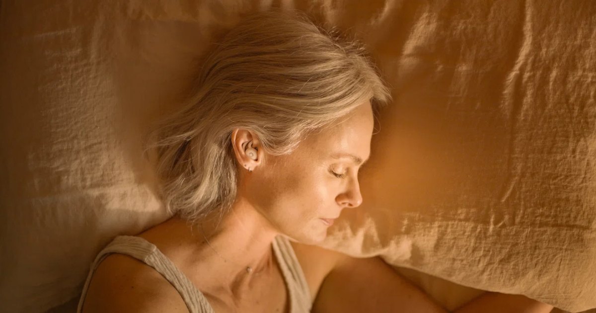 تحجب سماعات الأذن هذه الصوت وتعزز الراحة العميقة